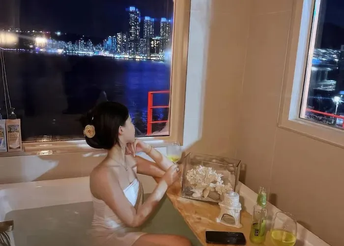 Yeoulhyang, And Damㅣyeoulhyangㅣ ロッジ 釜山広域市